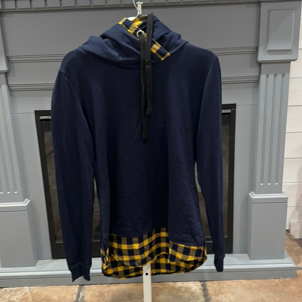 DJT Lightweight Hooded Sweater